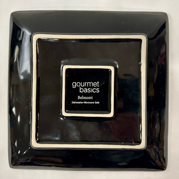 Mikasa Gourmet Basics - Belmont Red Vine Square Salad Plate - Approx. 7.5in Sq. - Picture 2 of 3